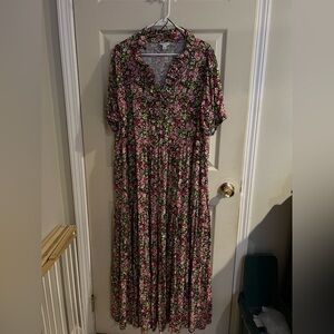 Crown & Ivy Floral Maxi Dress